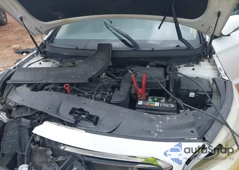 2015 Hyundai Sonata Limited z USA, uszkodzony, nr VIN 5NPE34AF7FH102544